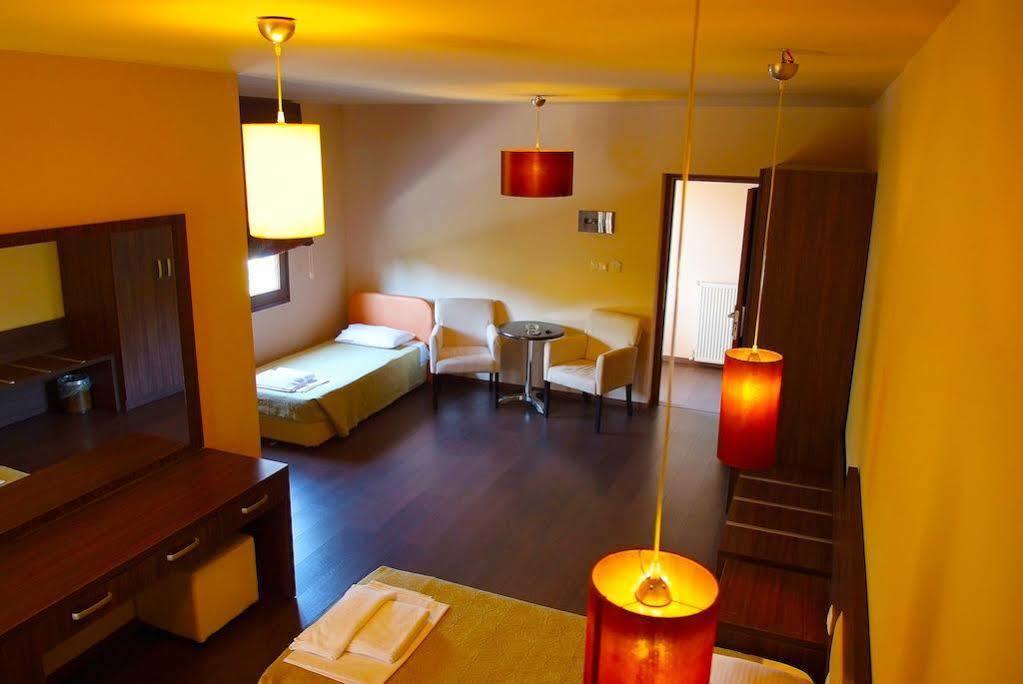 Plotini Hotel Dhidhimotikhon 외부 사진
